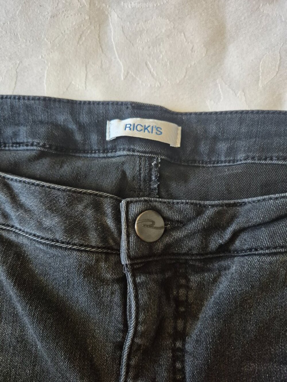 Cropped Jeans - Picture 6 of 9